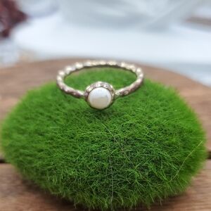 Delicate Gold Tone Ring with White Stone - Women's Jewelry Size 7 R818